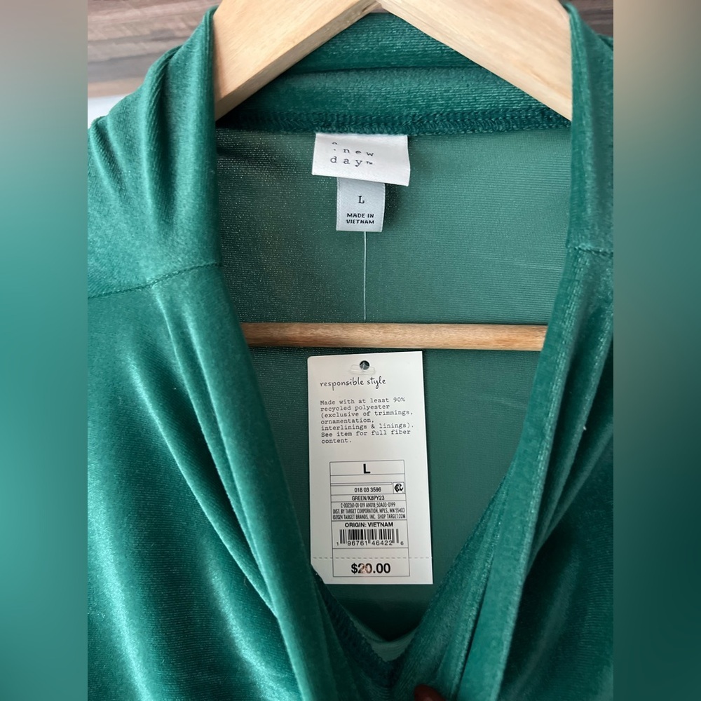 NWT a new day Green Velvet Dress - Picture 4 of 5